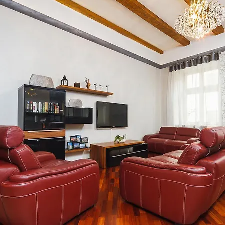 شقة Royal Red Suite - Design Stay For 4 - Kazimierz *